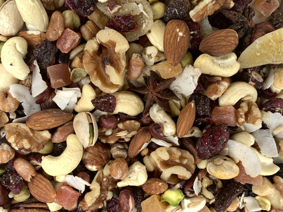 Higgins Versele-Laga Goldenfeast Bonita Nut Mix for Parrots & Macaws —  Naturally Unleashed